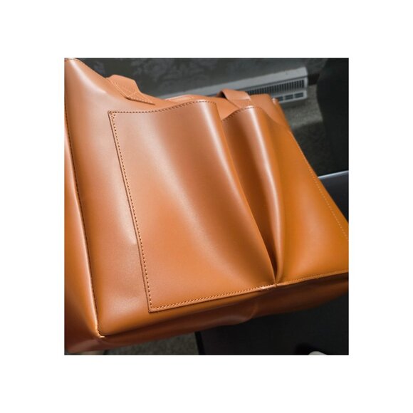 Claudia Canova UK - Faux Leather Tote-Tan - Picture 3 of 7